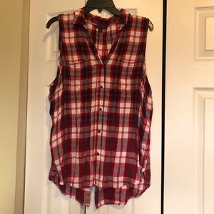 Rock & Republic women’s sleeveless button down XL